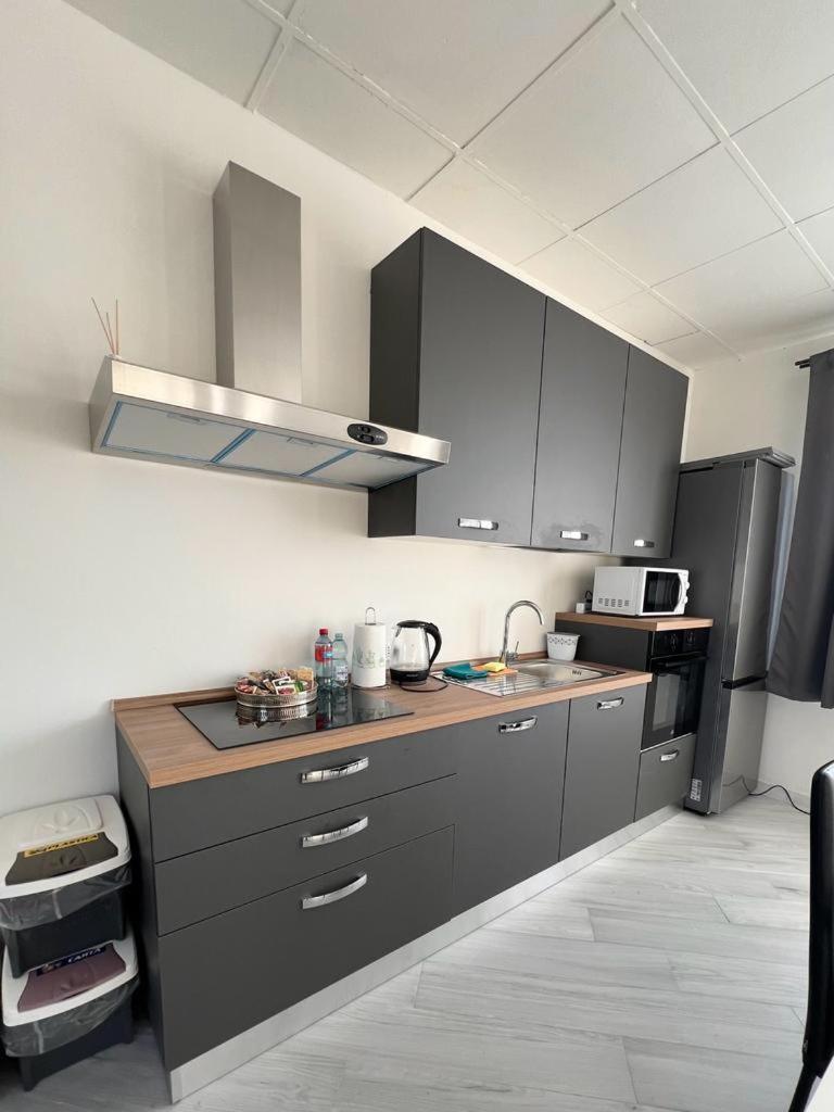 Arredato A 2km Da A4 - Desenzano Apartment *